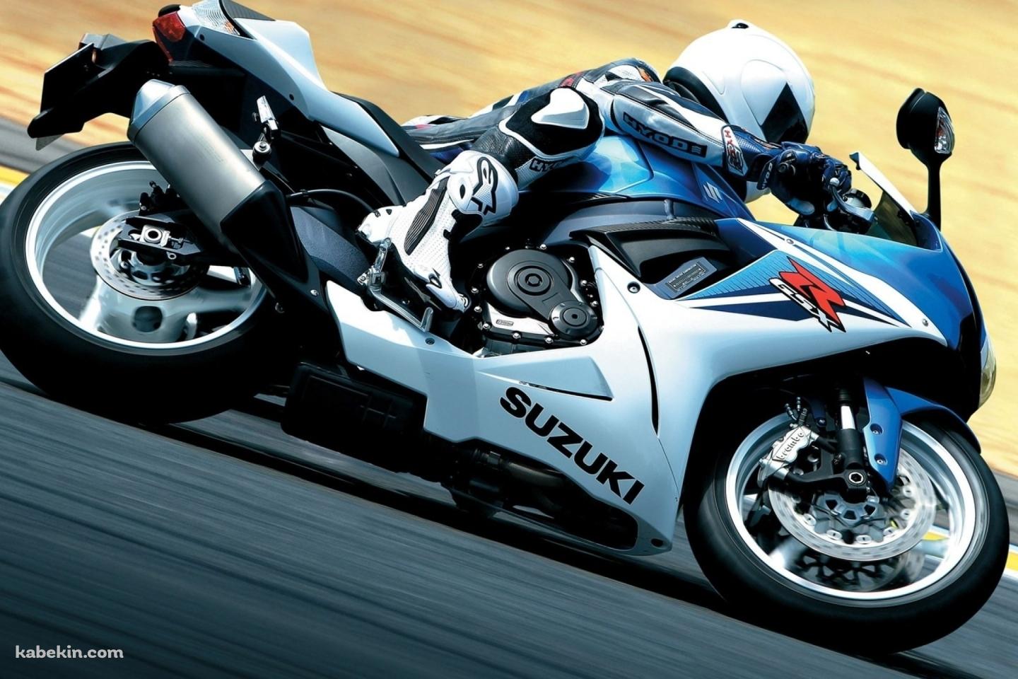 SUZUKI バイク コーナーリングの壁紙(1440px x 960px) 高画質 PC・デスクトップ用