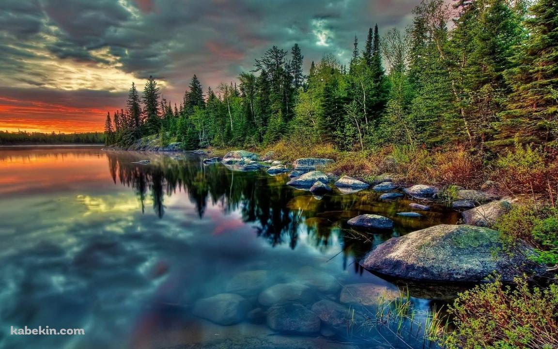 極彩色の湖岸の壁紙(1152px x 720px) 高画質 PC・デスクトップ用