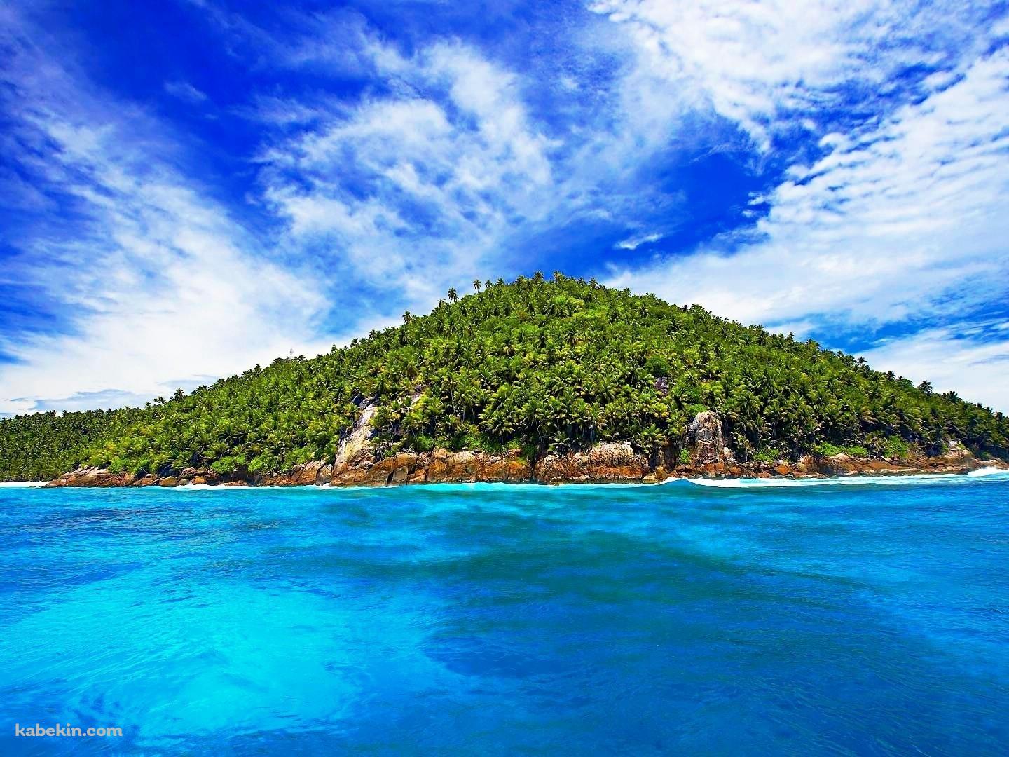 海に囲まれた無人島の壁紙(1440px x 1080px) 高画質 PC・デスクトップ用