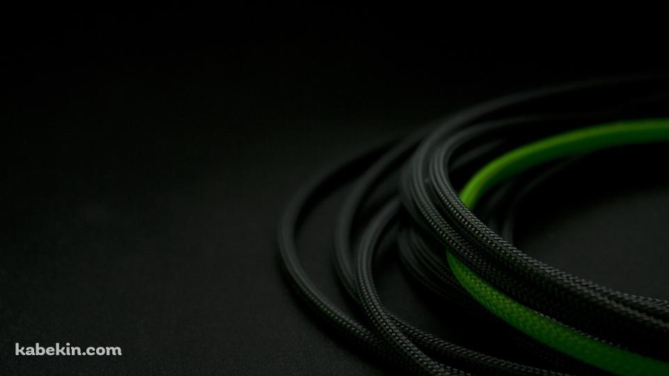 黒と緑のコードの壁紙(960px x 540px) 高画質 PC・デスクトップ用