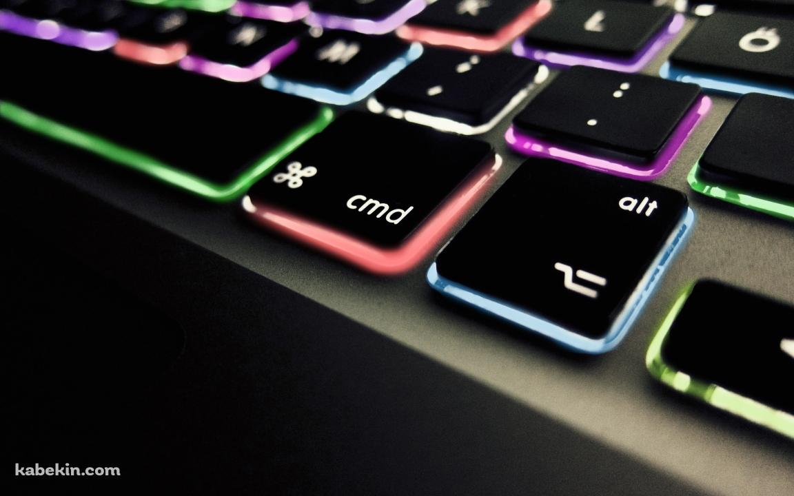 光るキーボードの壁紙(1152px x 720px) 高画質 PC・デスクトップ用