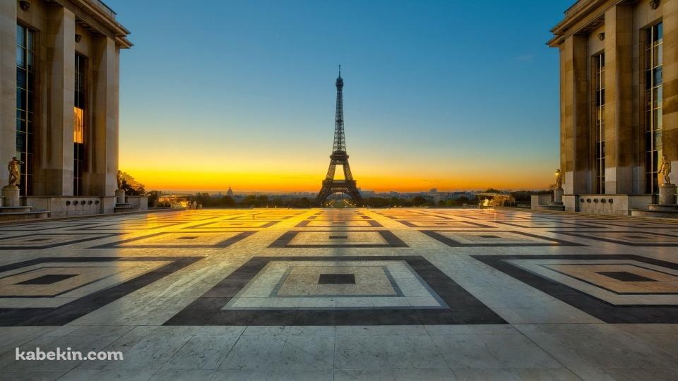 フランス / パリ / エッフェル塔の壁紙(960px x 540px) 高画質 PC・デスクトップ用