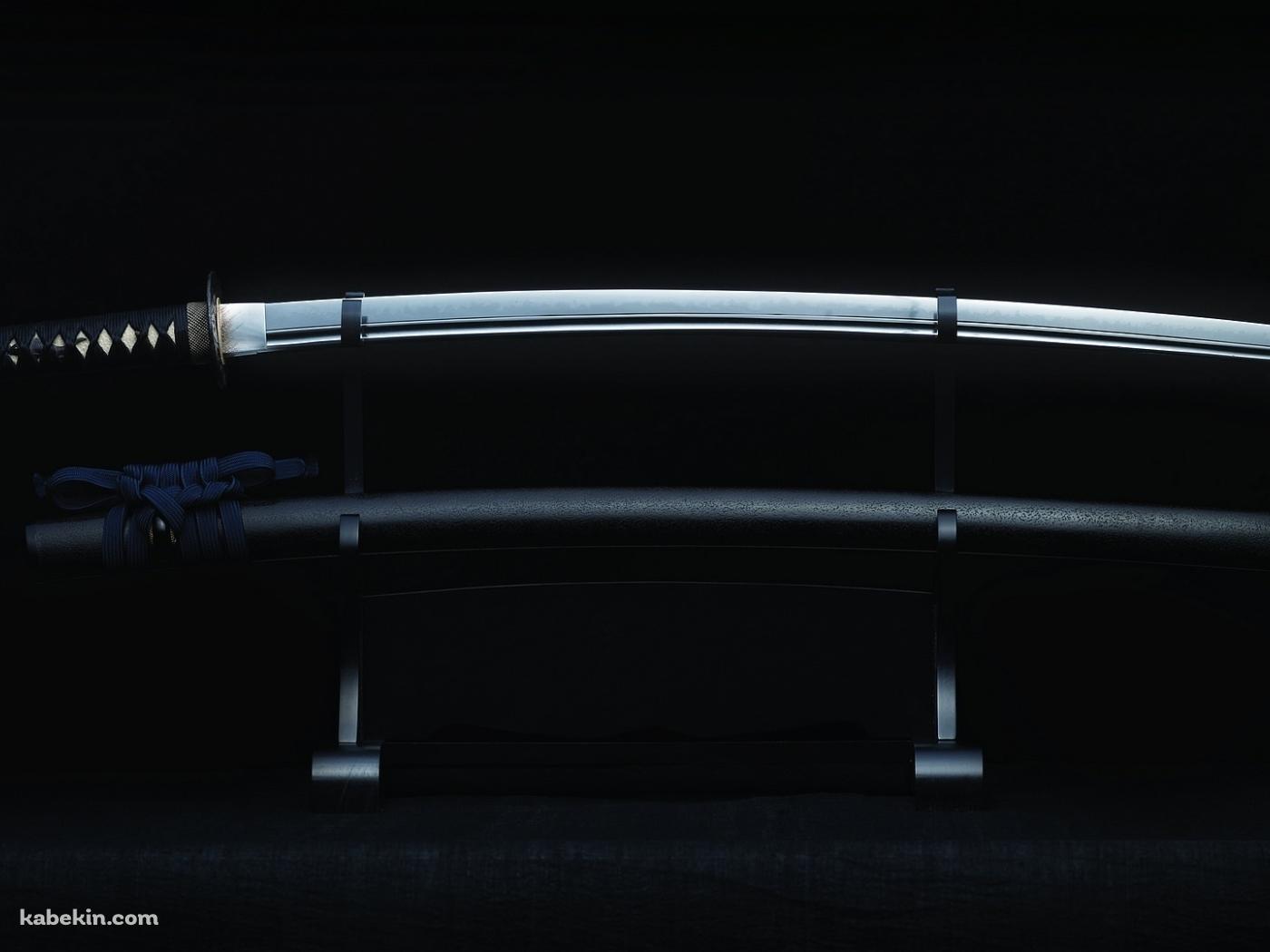 飾られた刀の壁紙(1400px x 1050px) 高画質 PC・デスクトップ用