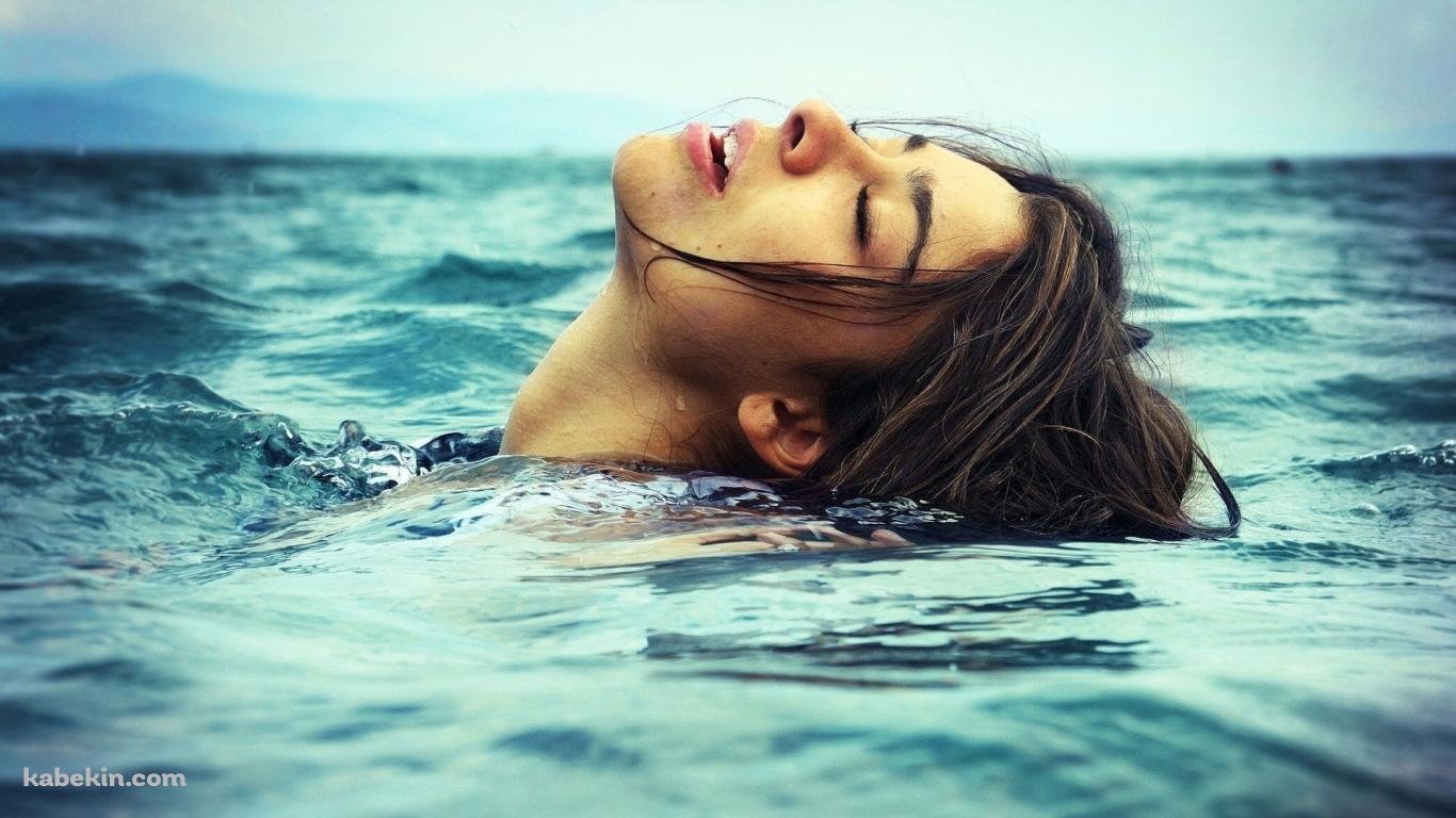 Womanの壁紙(1366px x 768px) 高画質 PC・デスクトップ用