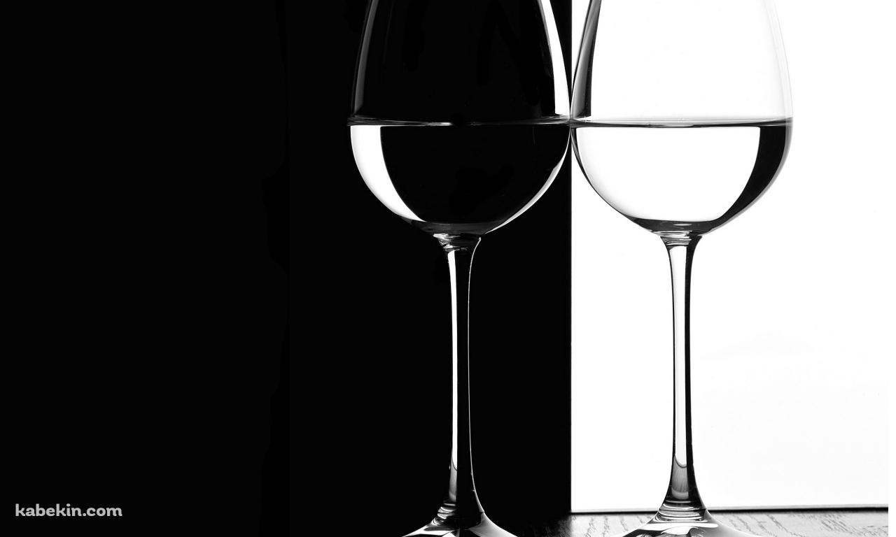 黒と白のワイングラスの壁紙(1280px x 768px) 高画質 PC・デスクトップ用