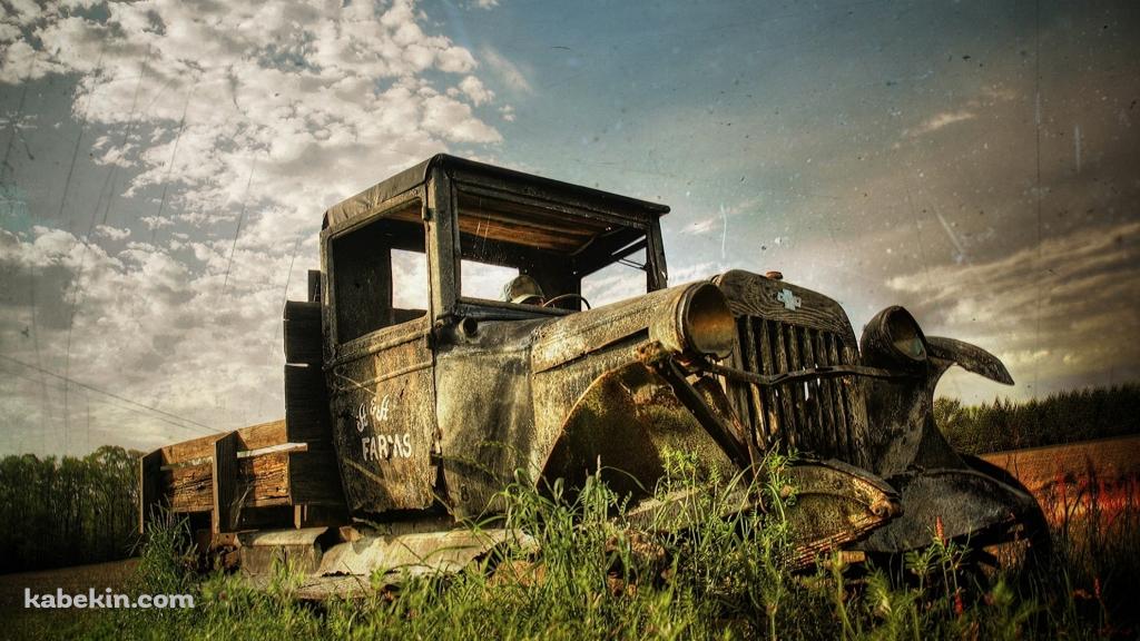 古びた車の壁紙(1024px x 576px) 高画質 PC・デスクトップ用