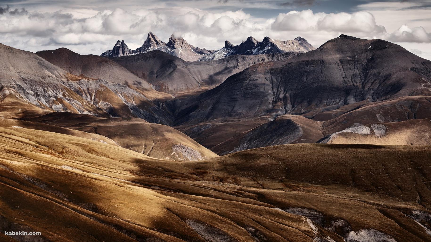 フランスの荒れた山の壁紙(1829px x 1029px) 高画質 PC・デスクトップ用