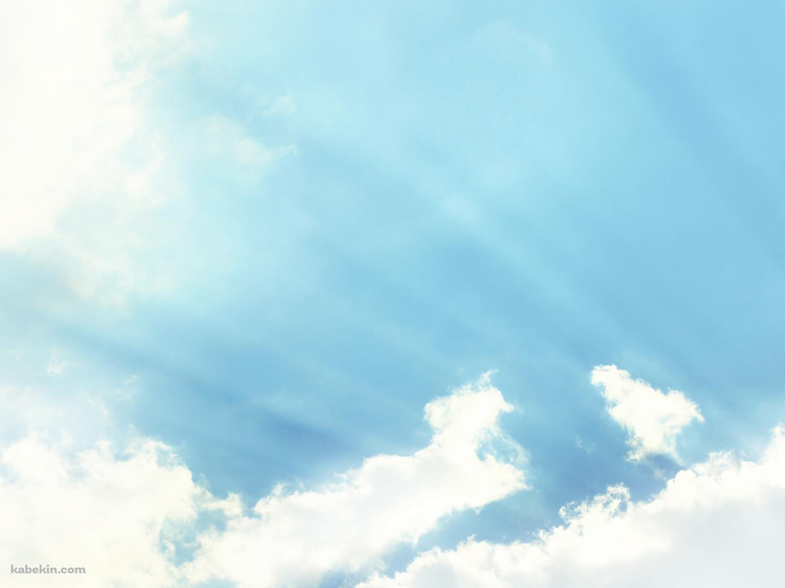淡い空の壁紙(1600px x 1200px) 高画質 PC・デスクトップ用