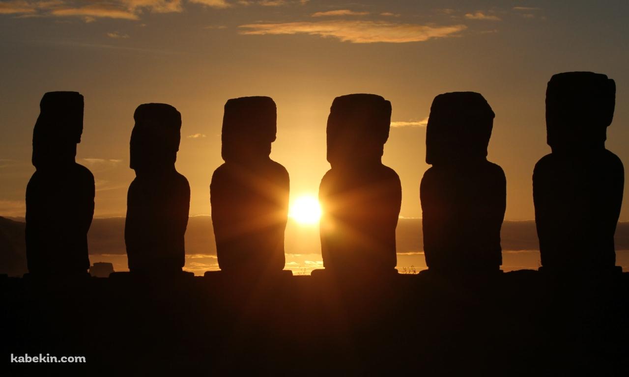 イースター島 パスクア島 夕陽とモアイ像の壁紙(1280px x 768px) 高画質 PC・デスクトップ用