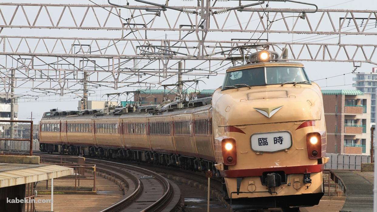 臨時の電車の壁紙(1242px x 698px) 高画質 PC・デスクトップ用