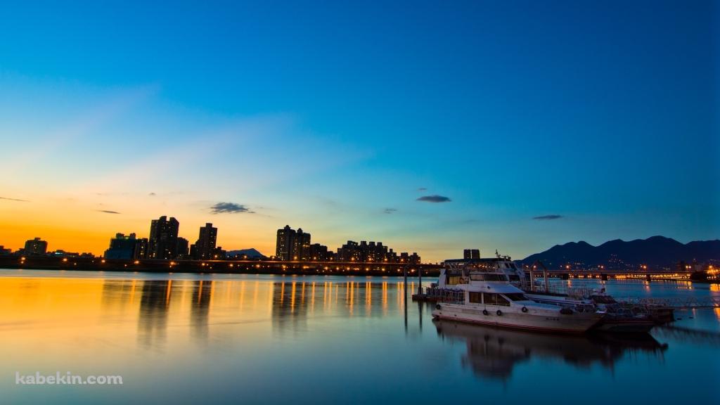 日が沈む台湾の壁紙(1024px x 576px) 高画質 PC・デスクトップ用