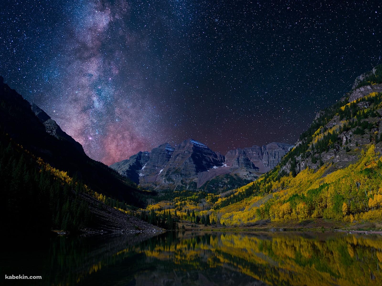 ノルウェー 絶景 満天の星空の壁紙(1600px x 1200px) 高画質 PC・デスクトップ用