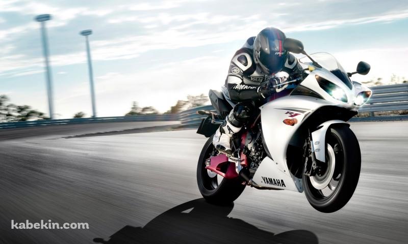 YAMAHA R1の壁紙(800px x 480px) 高画質 PC・デスクトップ用