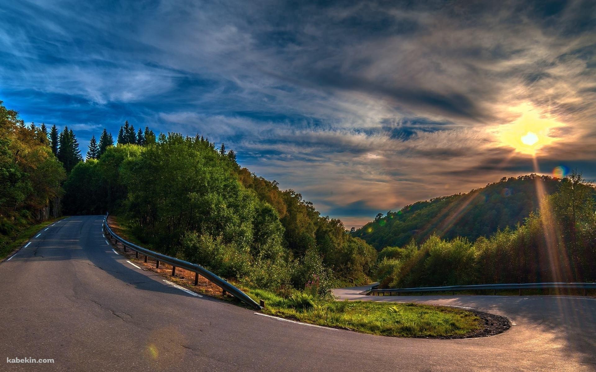 夕日射す峠の壁紙(1920px x 1200px) 高画質 PC・デスクトップ用