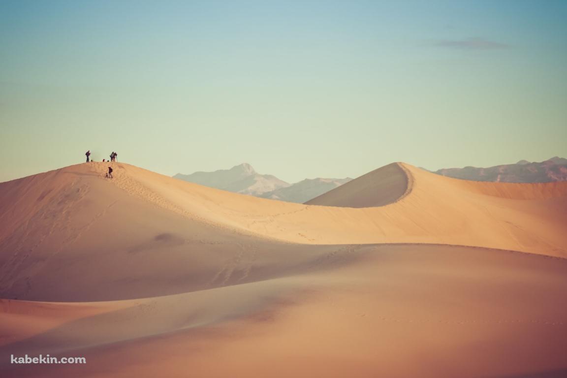 砂漠のキャラバンの壁紙(1152px x 768px) 高画質 PC・デスクトップ用