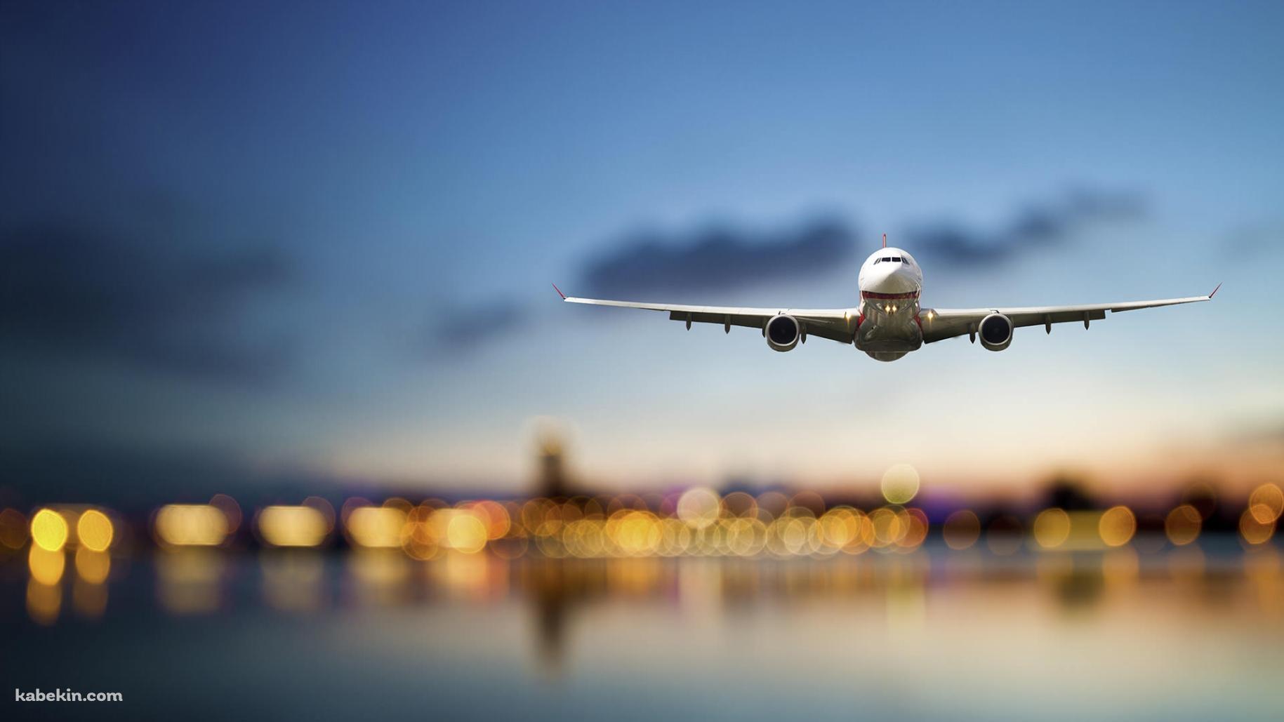 飛行機 ボヤけた背景の壁紙(1829px x 1029px) 高画質 PC・デスクトップ用