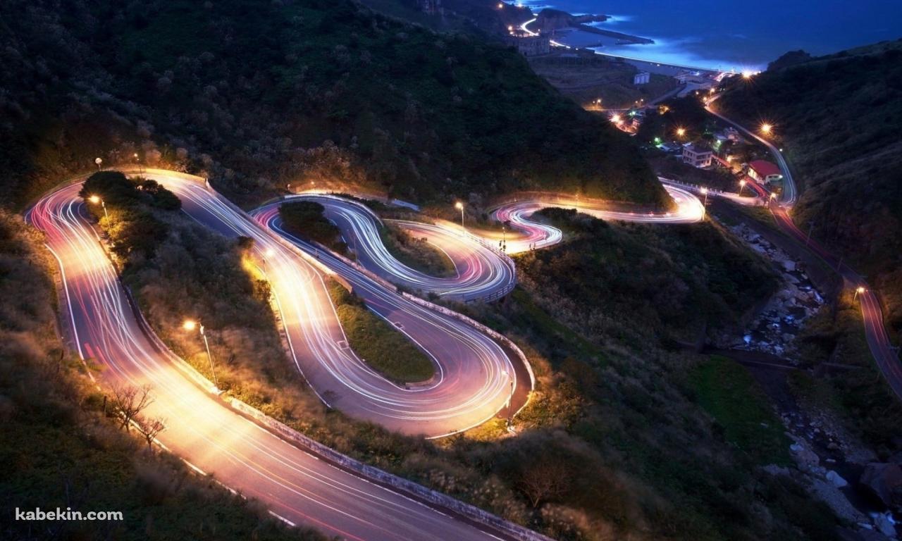 峠のドリフトの軌跡の壁紙(1280px x 768px) 高画質 PC・デスクトップ用