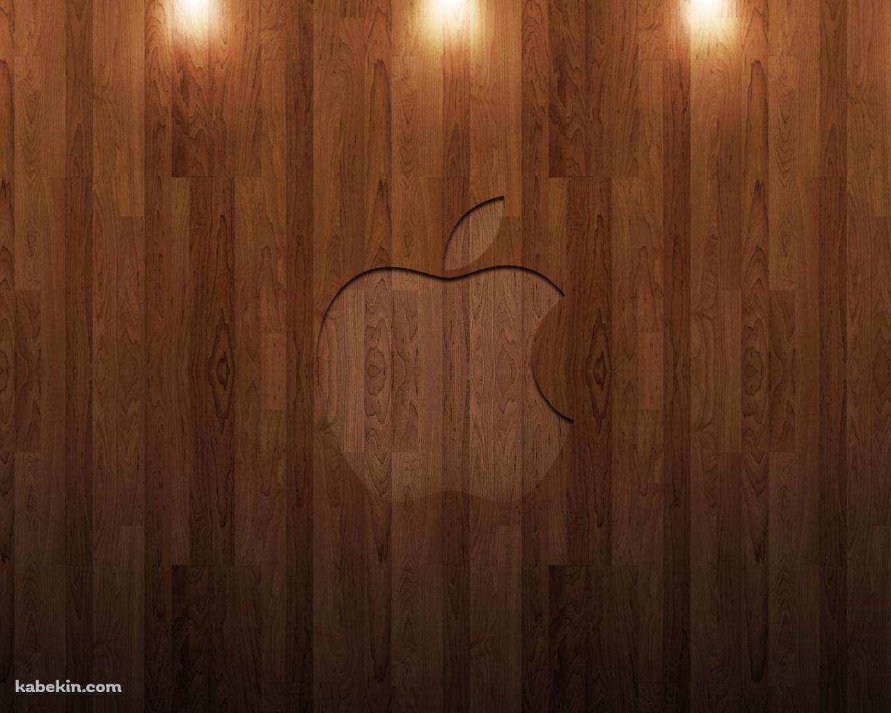 ライトアップされたウッド Appleロゴの壁紙(1280px x 1024px) 高画質 PC・デスクトップ用