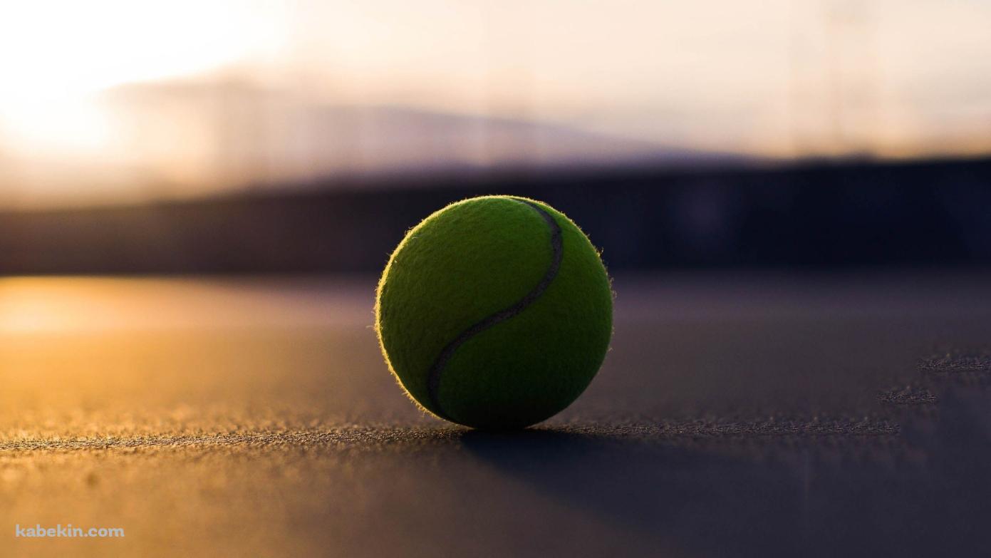 tennis ballの壁紙(1391px x 783px) 高画質 PC・デスクトップ用