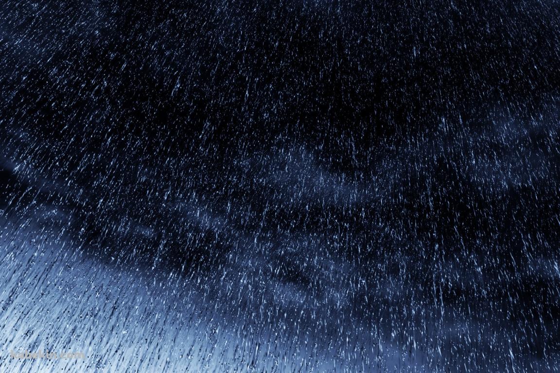 降りしきる強い雨の壁紙(1152px x 768px) 高画質 PC・デスクトップ用