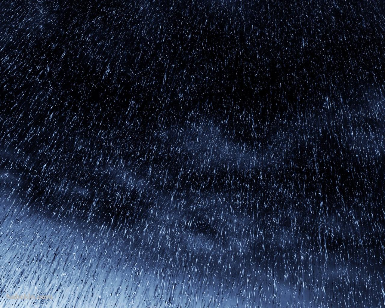 降りしきる強い雨の壁紙(1280px x 1024px) 高画質 PC・デスクトップ用