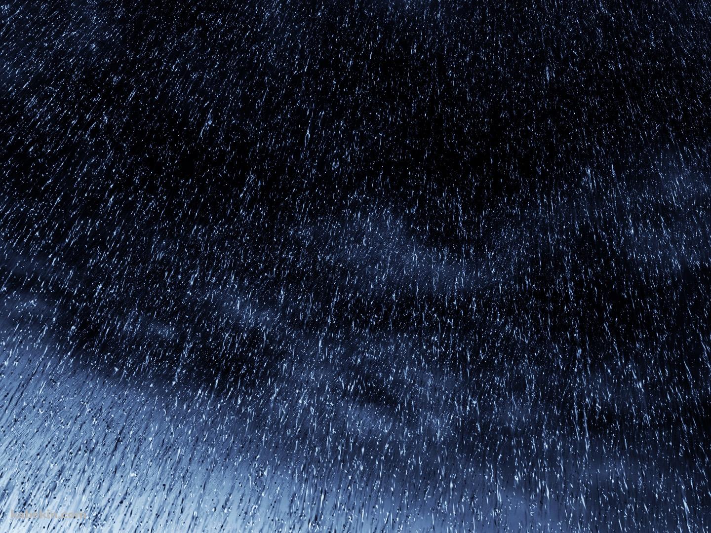 降りしきる強い雨の壁紙(1440px x 1080px) 高画質 PC・デスクトップ用
