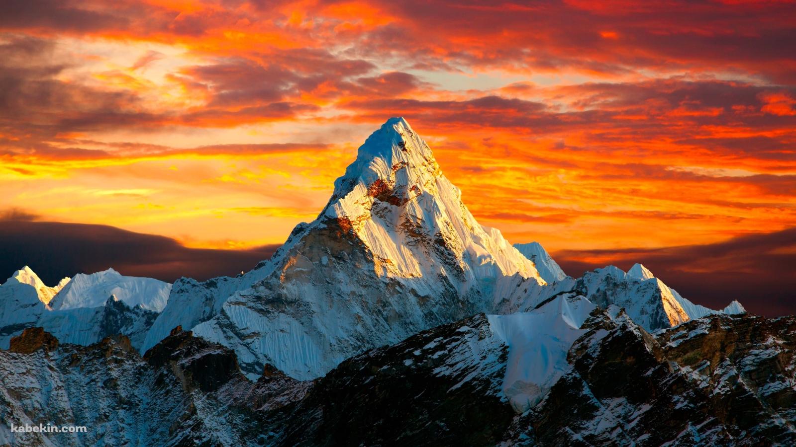 オレンジに染まる山 キリマンジャロの壁紙(1600px x 900px) 高画質 PC・デスクトップ用