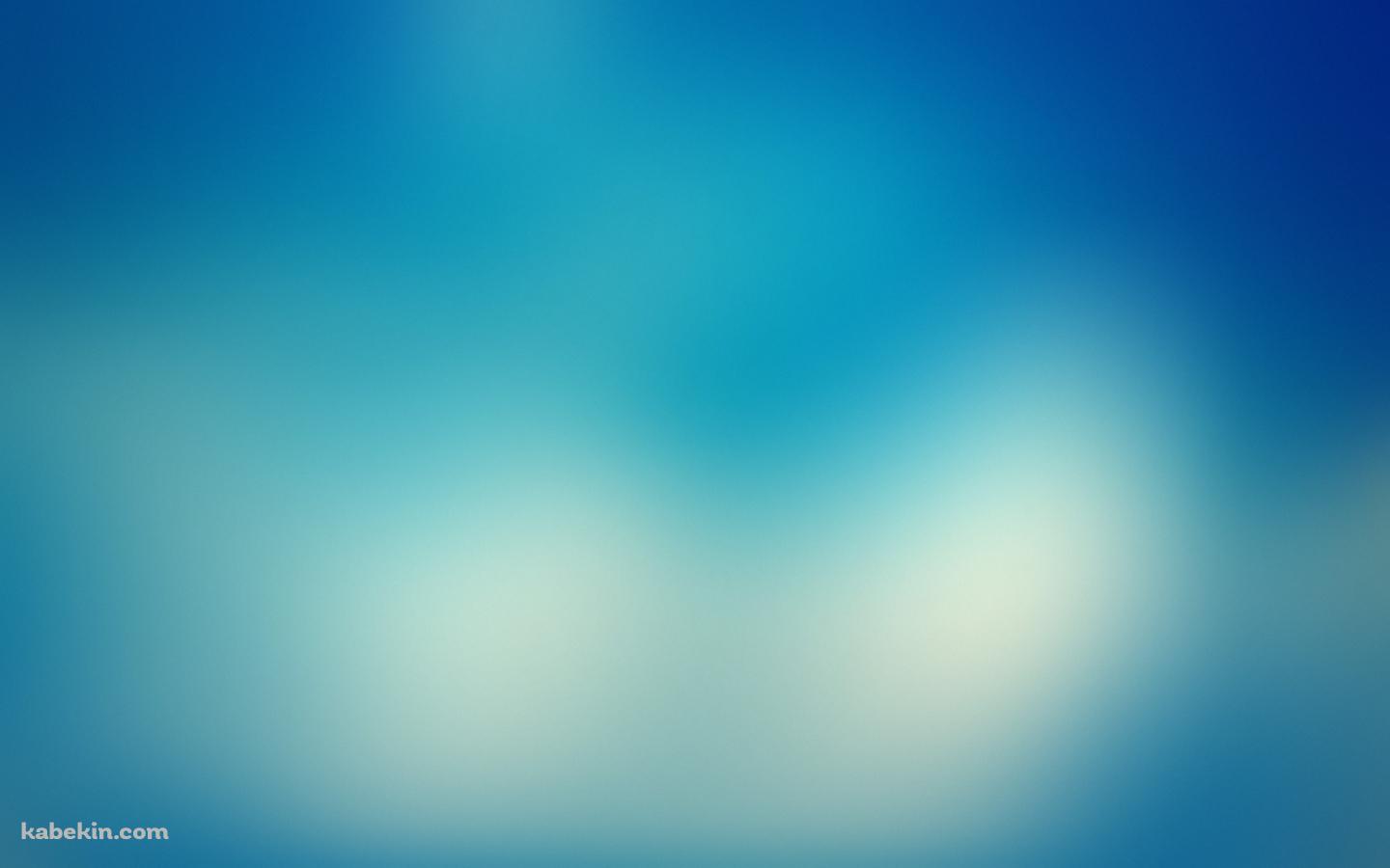 青の濃淡のあるボヤけた壁紙の壁紙(1440px x 900px) 高画質 PC・デスクトップ用