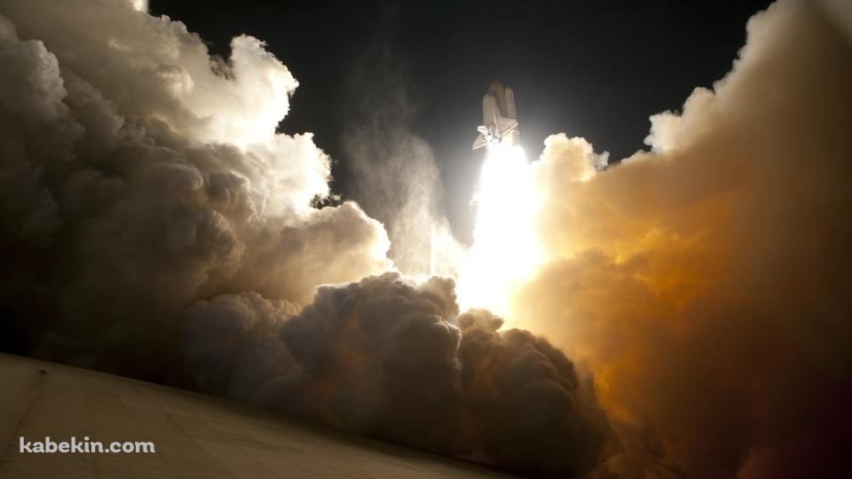 発射するスペースシャトルの壁紙(960px x 540px) 高画質 PC・デスクトップ用