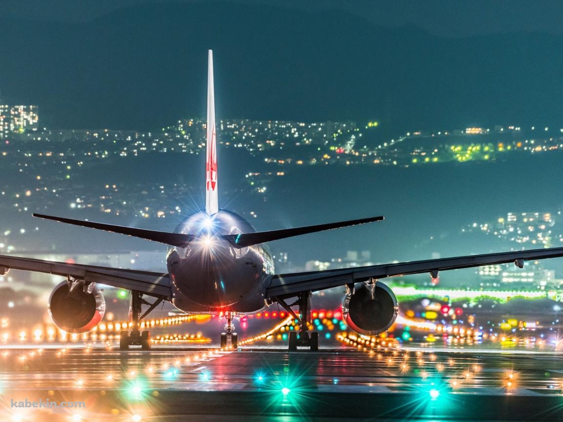 着陸した飛行機 滑走路の壁紙(1152px x 864px) 高画質 PC・デスクトップ用