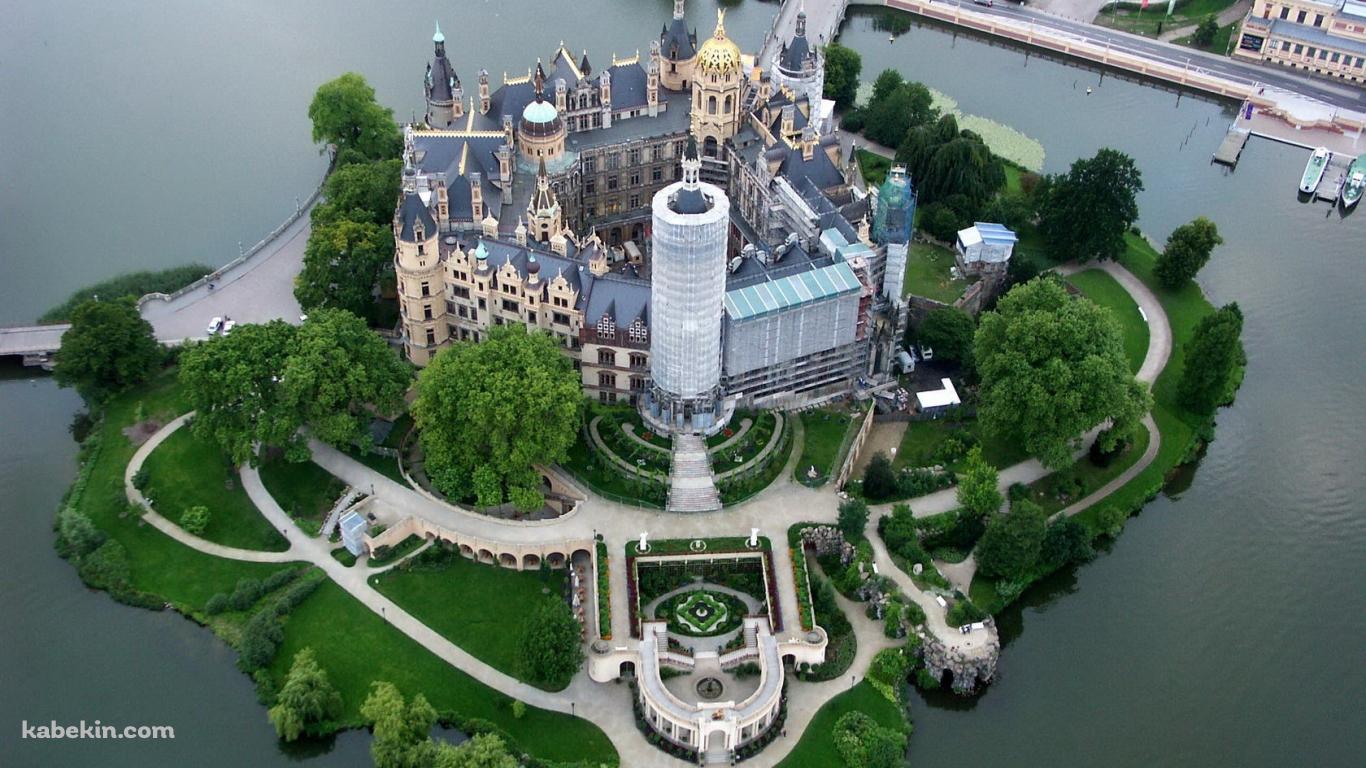 Schwerin Castleの壁紙(1366px x 768px) 高画質 PC・デスクトップ用