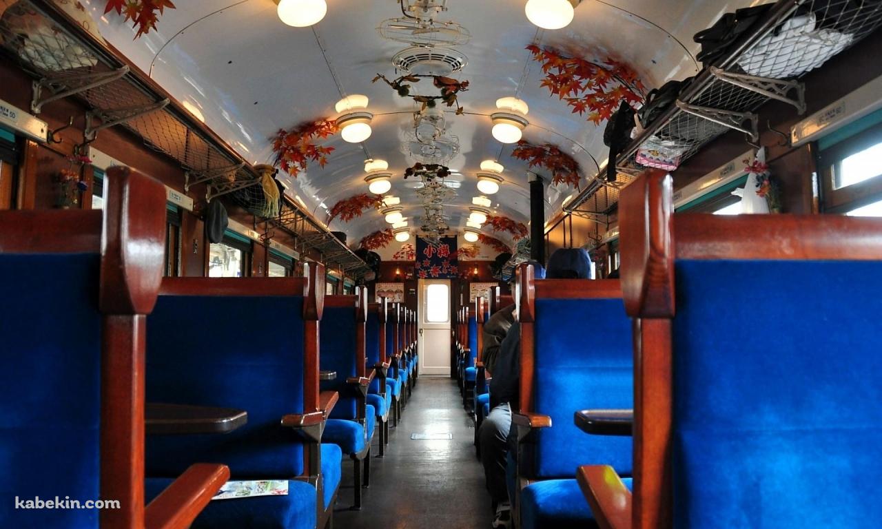 電車の車内の壁紙(1280px x 768px) 高画質 PC・デスクトップ用