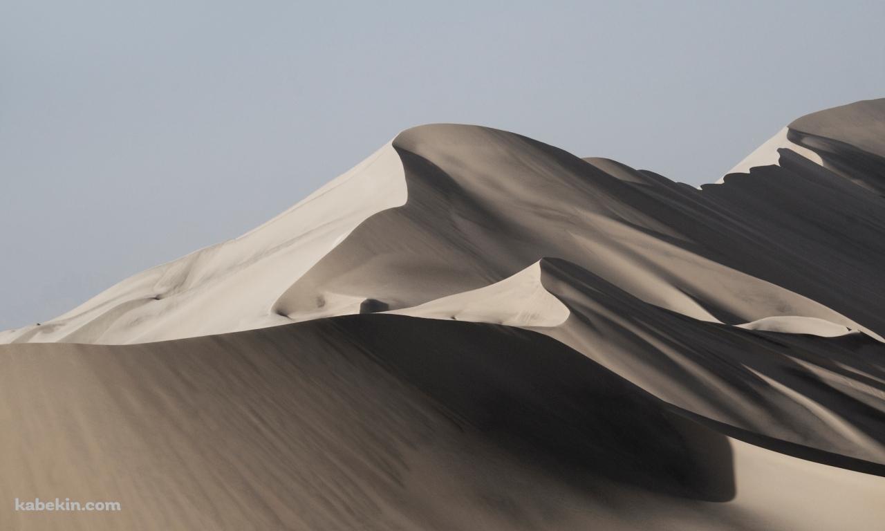 影のある砂漠の壁紙(1280px x 768px) 高画質 PC・デスクトップ用