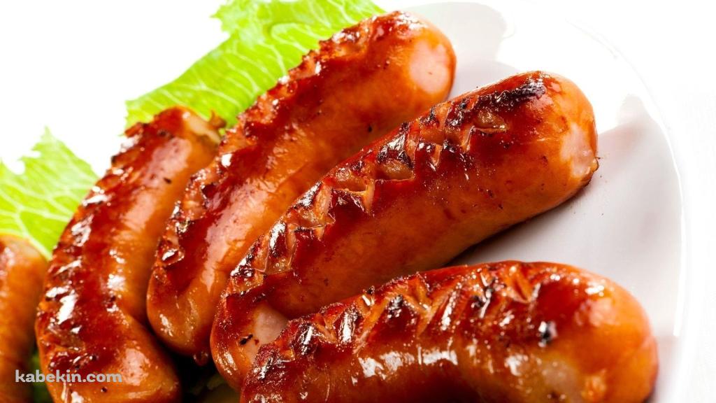 ウィンナー ソーセージ 肉 レタスの壁紙(1024px x 576px) 高画質 PC・デスクトップ用