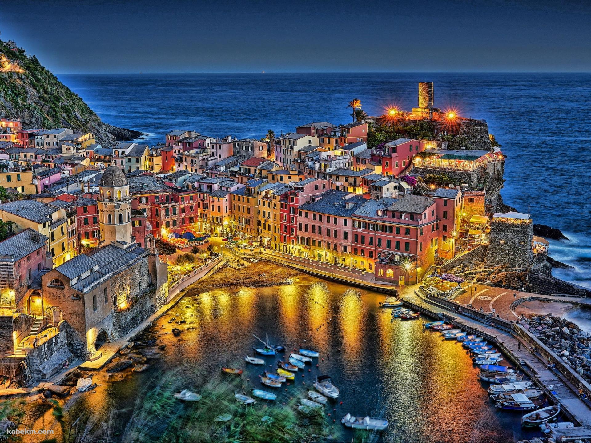 イタリア ヴェルナッツァ コルニリアの集落の壁紙(1920px x 1440px) 高画質 PC・デスクトップ用