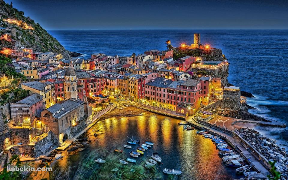 イタリア ヴェルナッツァ コルニリアの集落の壁紙(960px x 600px) 高画質 PC・デスクトップ用