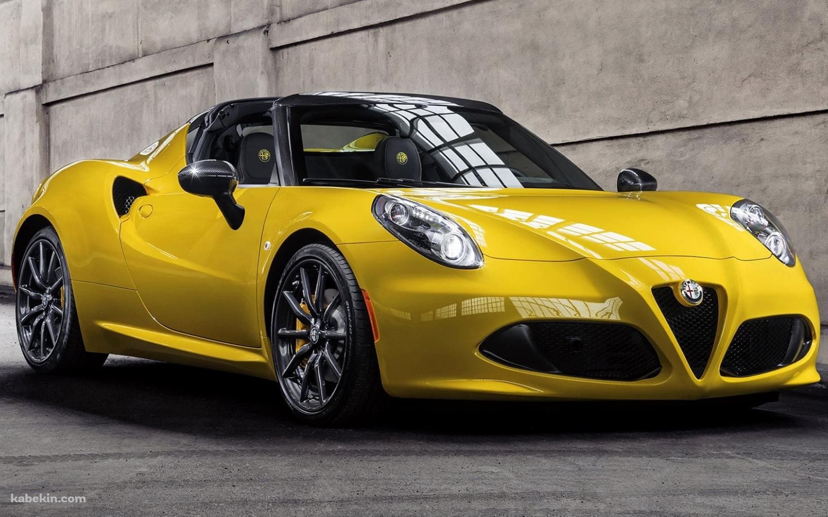 停車中のアルファ ロメオ 4Cスパイダー 黄色の壁紙(1680px x 1050px) 高画質 PC・デスクトップ用