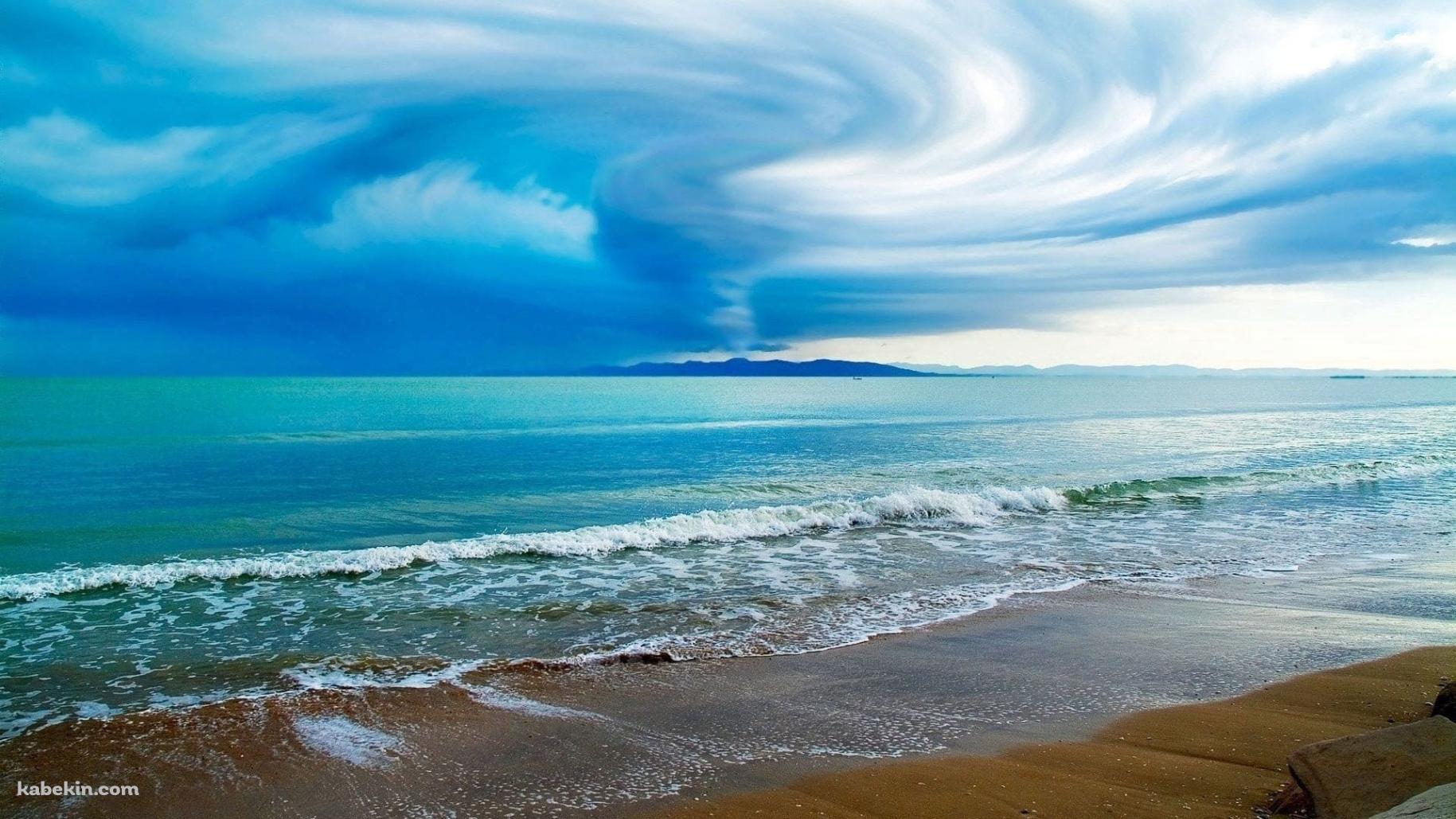 海と竜巻 タイフーンの壁紙(1829px x 1029px) 高画質 PC・デスクトップ用
