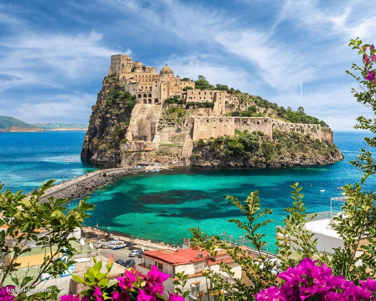 イスキアのアラゴン城 / イタリアの壁紙(1280px x 1024px) 高画質 PC・デスクトップ用