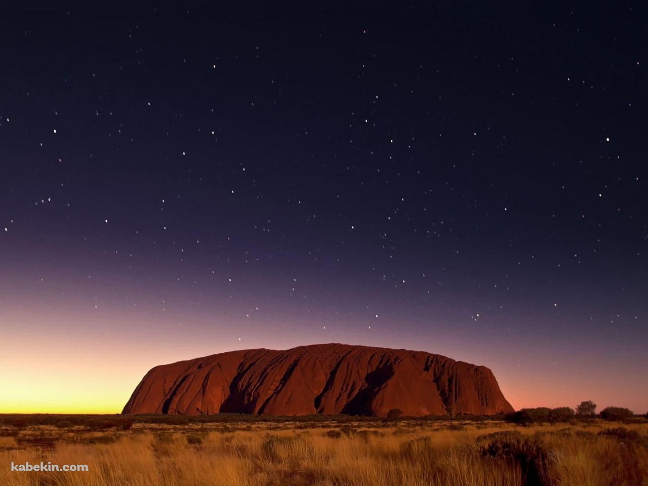 夜のエアーズロック / ウルル / オーストラリアの壁紙(1280px x 960px) 高画質 PC・デスクトップ用