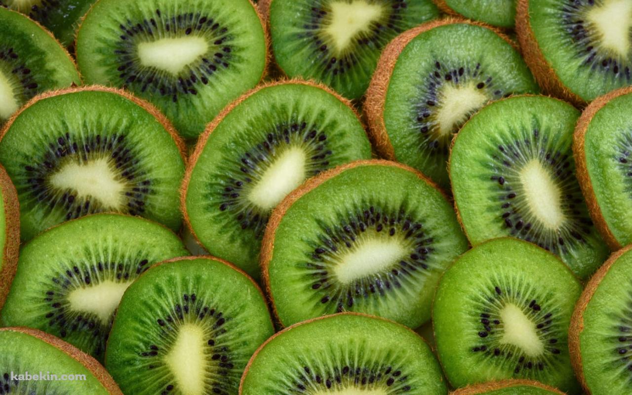 輪切りのキウイフルーツの壁紙(1280px x 800px) 高画質 PC・デスクトップ用