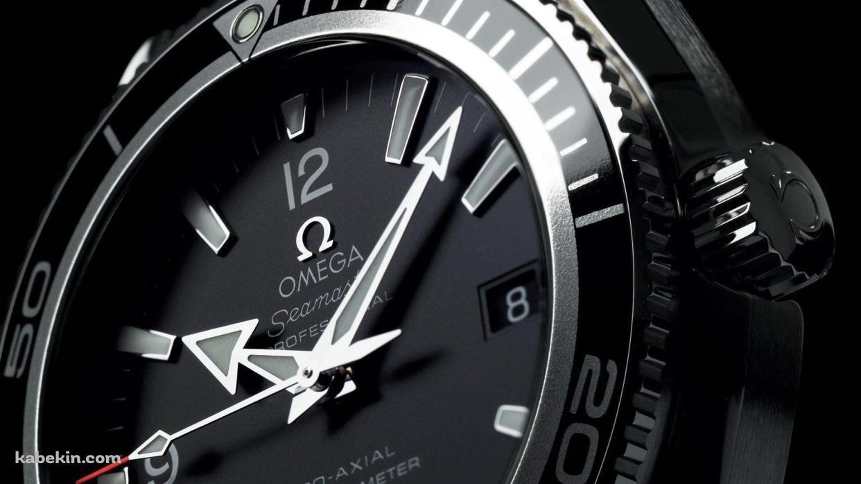 OMEGA オメガ 黒い時計の壁紙(1242px x 698px) 高画質 PC・デスクトップ用