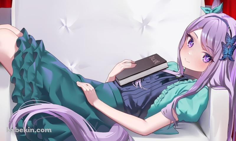 寝そべって読書をするメジロマックイーン / ファンアート / ウマ娘の壁紙(800px x 480px) 高画質 PC・デスクトップ用