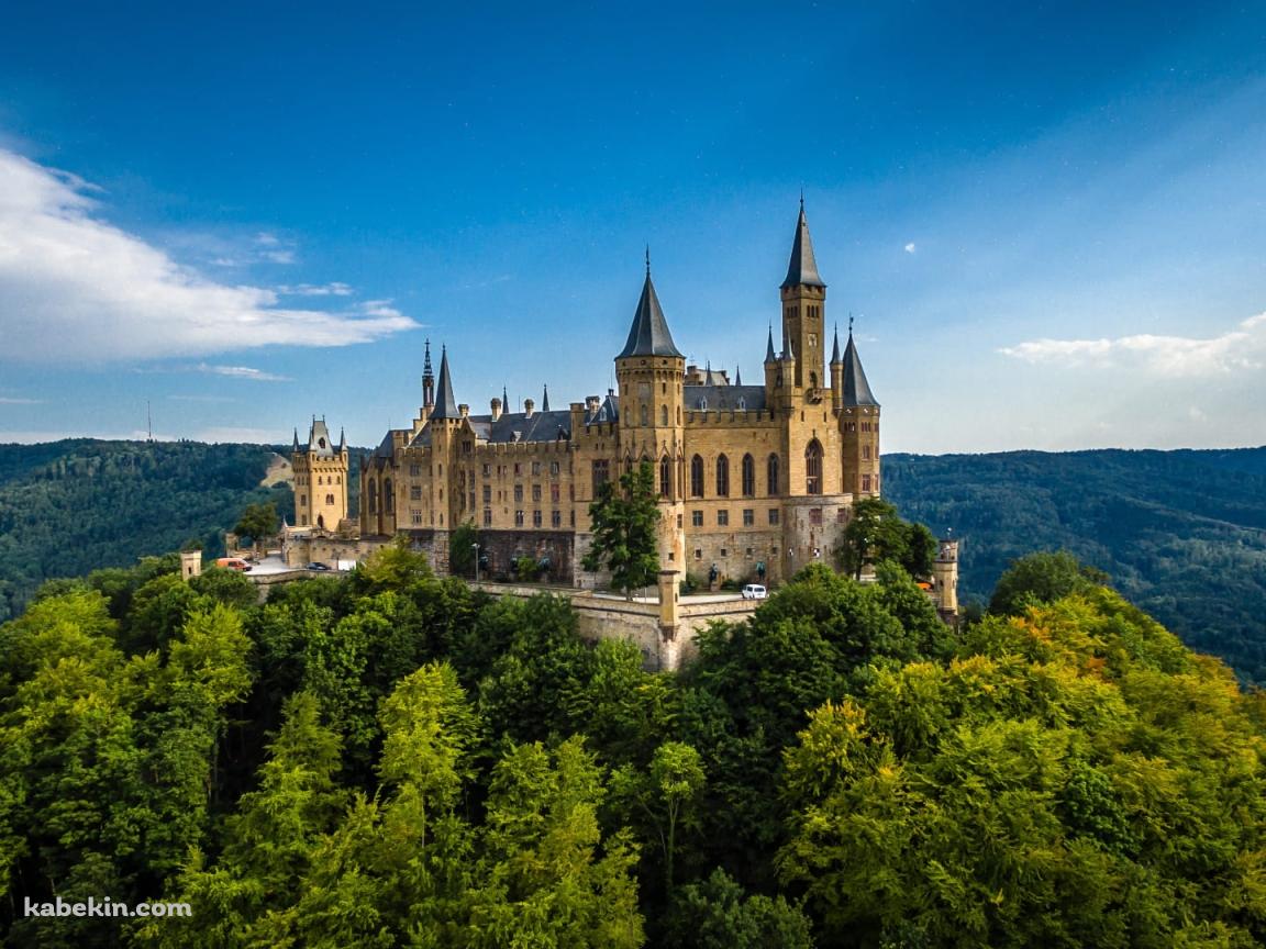 ホーエンツォレルン城 / ホーエンツォレルン家 / ハプスブルク家 / ドイツ / Burg Hohenzollern / 「キュア 〜禁断の隔離病棟〜」「ミルドレッドの魔女学校」の撮影場所の壁紙(1152px x 864px) 高画質 PC・デスクトップ用