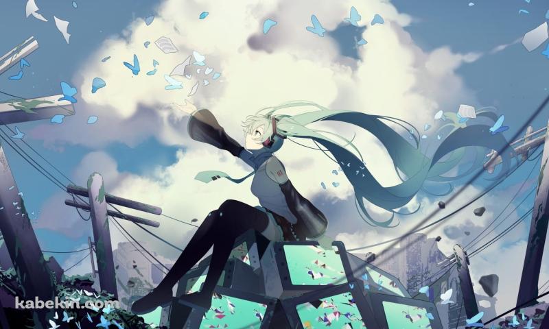 沢山のテレビの上に座る初音ミク / 青い蝶 / 破壊された街 / ボカロ / ボーカロイド / ファンアート / イラストの壁紙(800px x 480px) 高画質 PC・デスクトップ用
