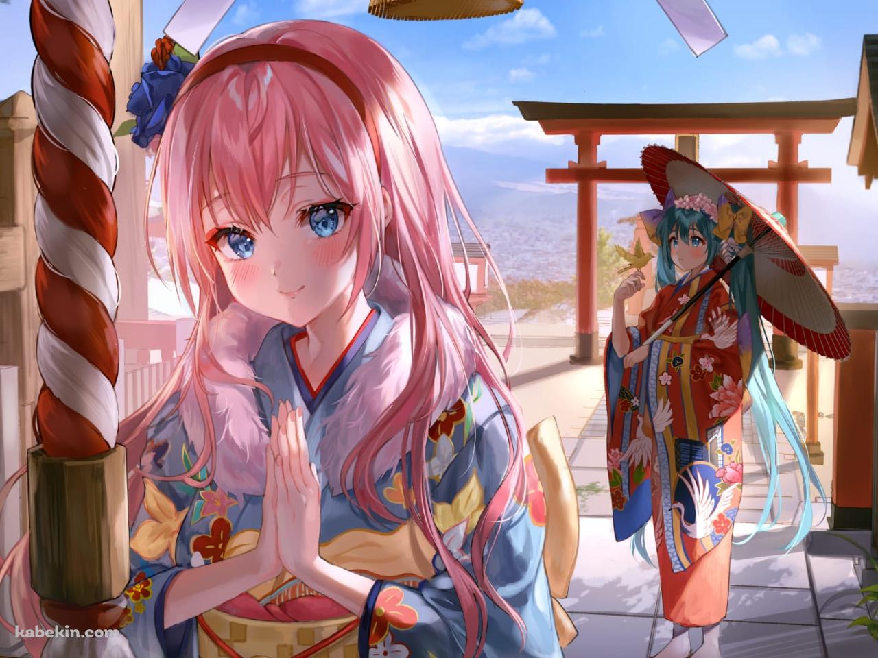 神社にお参りをする初音ミクと巡音ルカ / 初詣 / 祈願 / 赤い鳥居 / 賽銭箱 / ファンアート / イラストの壁紙(1280px x 960px) 高画質 PC・デスクトップ用