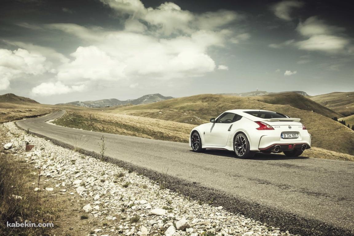 荒野を走る日産 370Zの壁紙(1152px x 768px) 高画質 PC・デスクトップ用