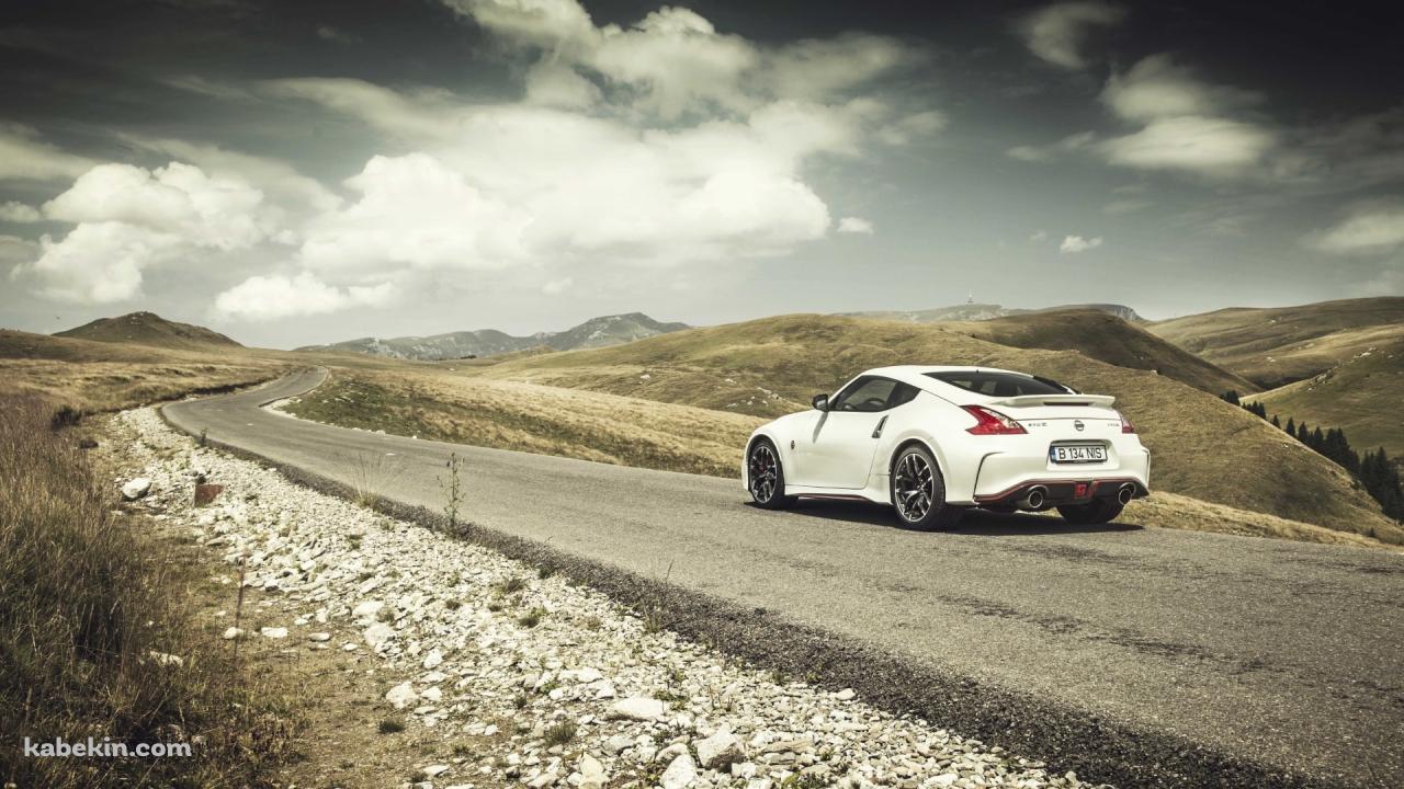 荒野を走る日産 370Zの壁紙(1280px x 720px) 高画質 PC・デスクトップ用