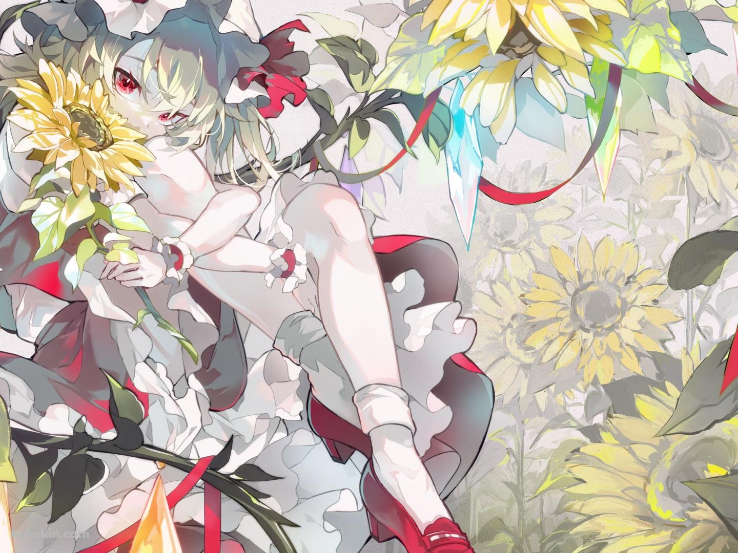 向日葵を持ち足を抱えるフランドール・スカーレット / 東方の壁紙(1440px x 1080px) 高画質 PC・デスクトップ用