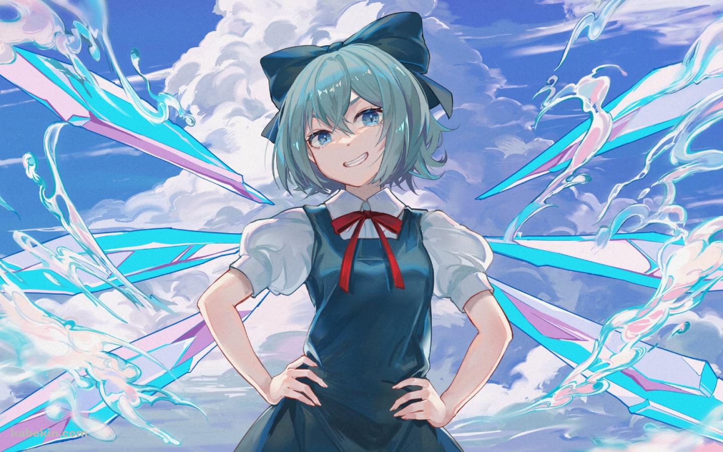 両手を腰にあてて笑顔で立つチルノ / 東方の壁紙(1440px x 900px) 高画質 PC・デスクトップ用